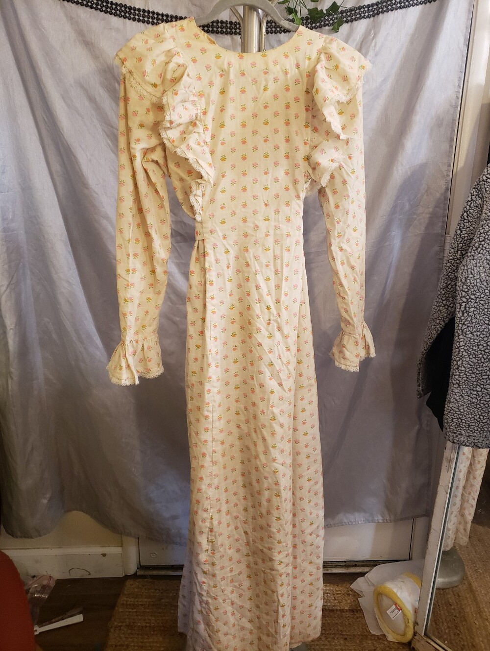 Vintage Handmade Floral "Peignoir Style" Maxi Dress/Handmade Belted Floral Maxi